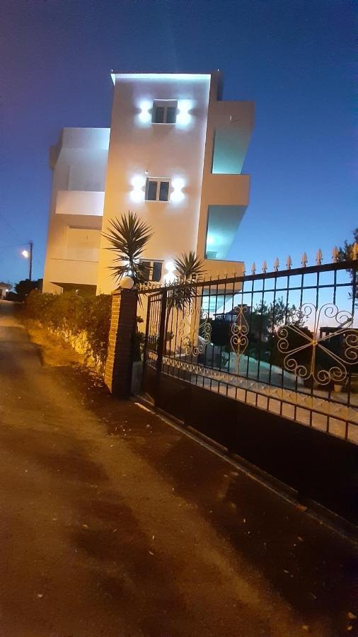 Villa Zotaj Ksamil Buitenkant foto